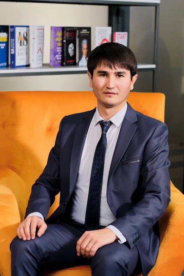 employee image